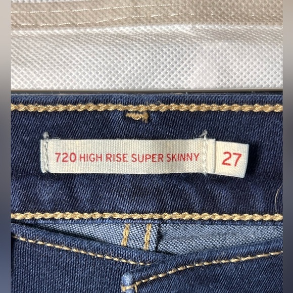 Levi’s 720 High Rise Skinny in Excellent condition Dark Wash Size 27 - Picture 4 of 7